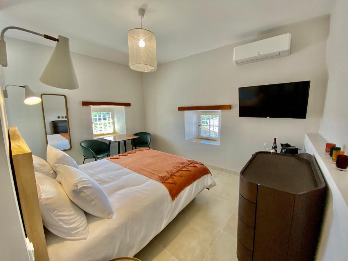 La Maison Des Vendangeurs - Table D'Hotes Le Soir Du Jeudi Au Dimanche- Jacuzzi - Balneo Spa - Acces Piscine Pour Toutes Les Chambres Sauf Studio Coquet- Piscine De Mai A Mi-Octobre Martignargues Zewnętrze zdjęcie