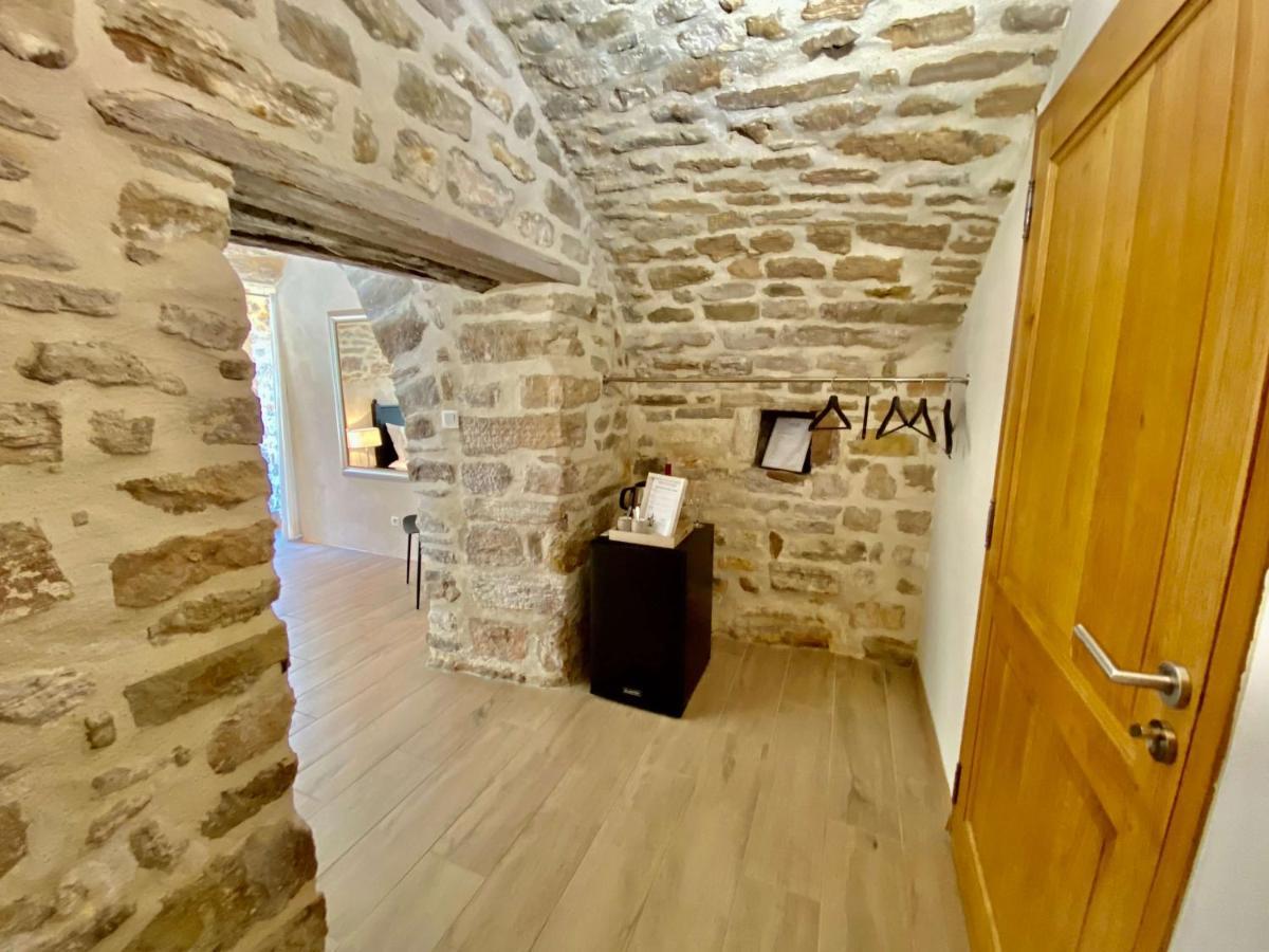 La Maison Des Vendangeurs - Table D'Hotes Le Soir Du Jeudi Au Dimanche- Jacuzzi - Balneo Spa - Acces Piscine Pour Toutes Les Chambres Sauf Studio Coquet- Piscine De Mai A Mi-Octobre Martignargues Zewnętrze zdjęcie